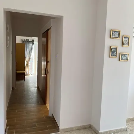 Cozy Place Ларнака