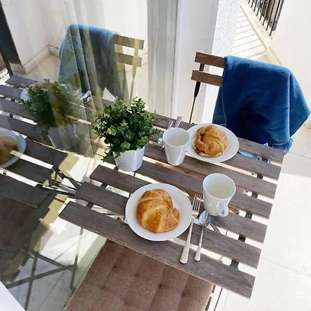 Cozy Place לרנקה